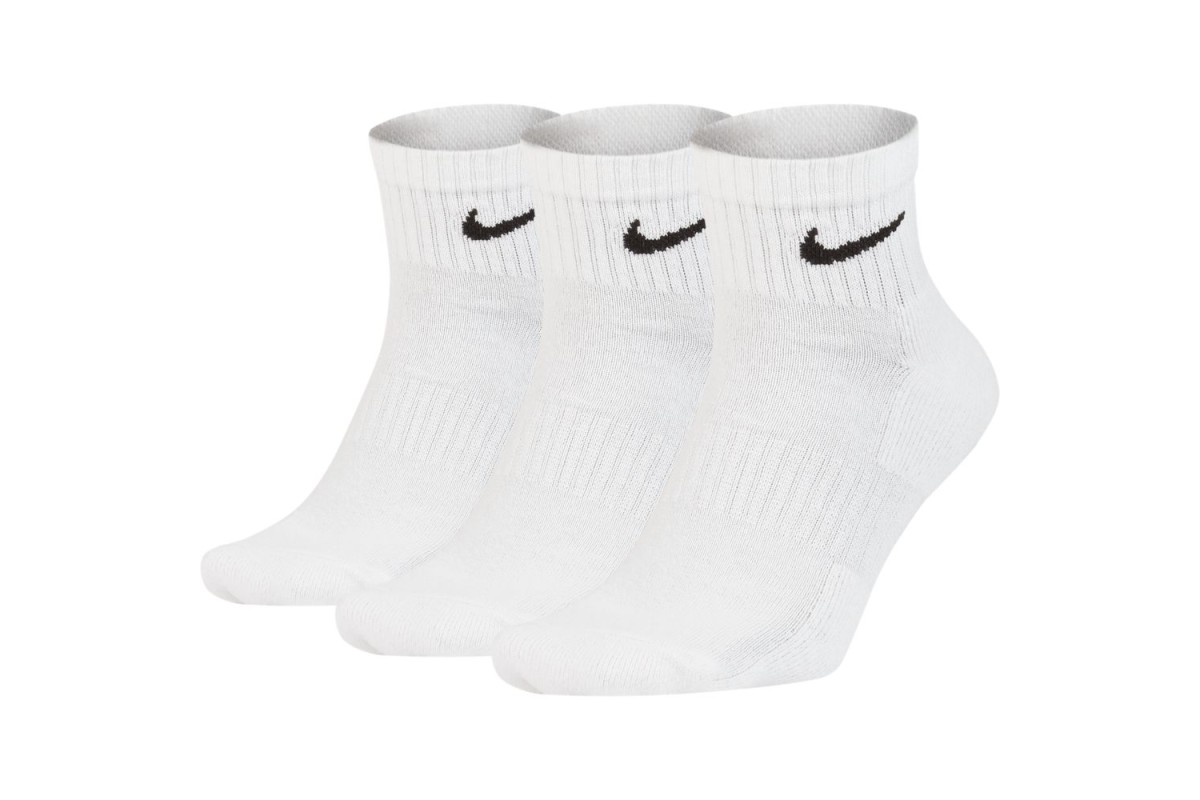 Nike Everyday Cushioned Training Ankle Socks (3 Pairs) White Power ...