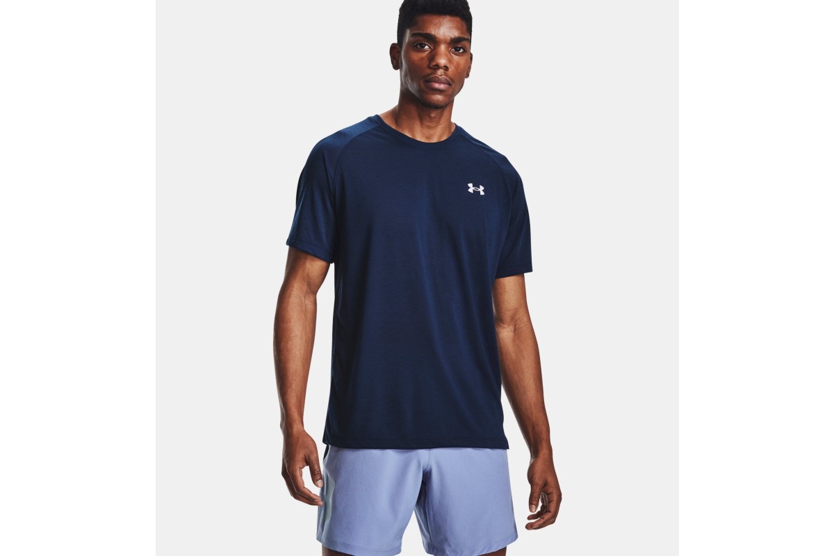 Under armour streaker outlet top