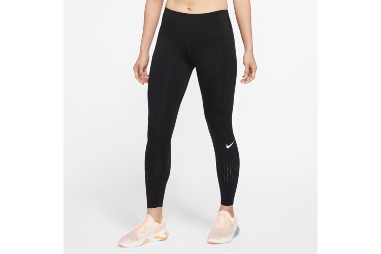 Nike Epic Luxe Leggings Black / Silver The Nike Epic Luxe Leggings deliver  the soft, sleek and breathable comfort you love. Nike's highest-quality  fabrics—a feature of our Luxe tights and leggings—combine with